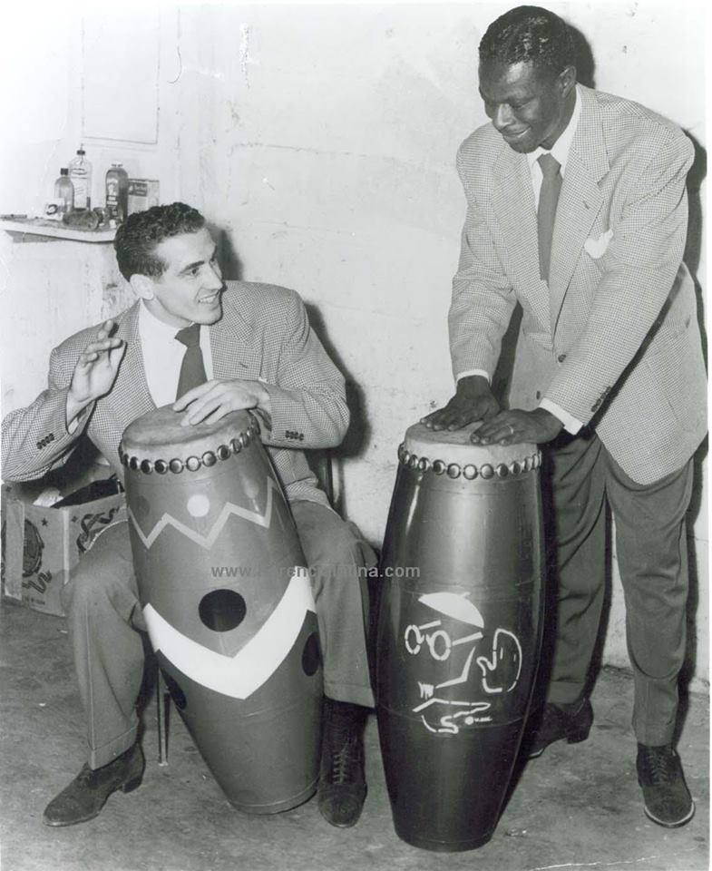 Jack tocando con el grupo de Nat King Cole.