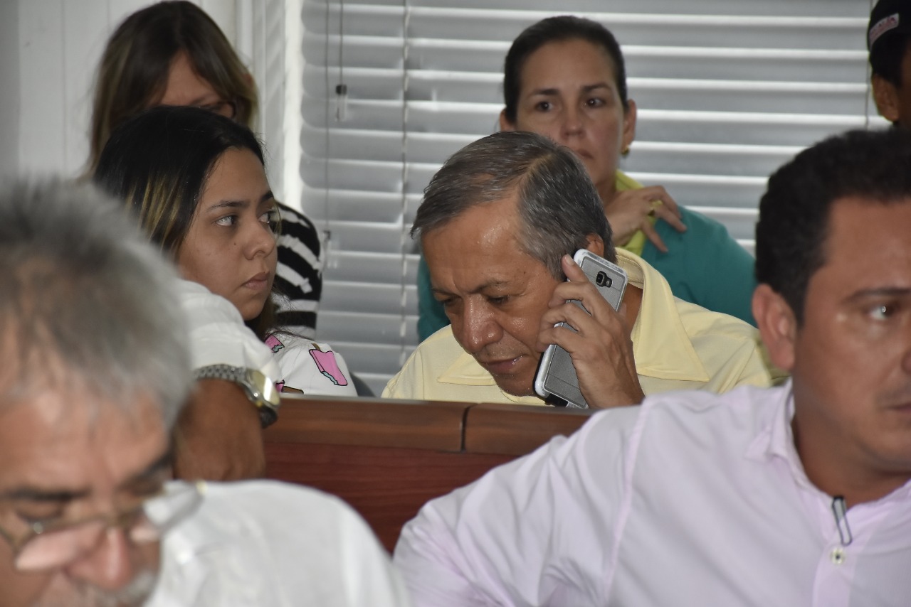 Mariano Romero Ocha, exrector encargado, en una llamada telefónica.