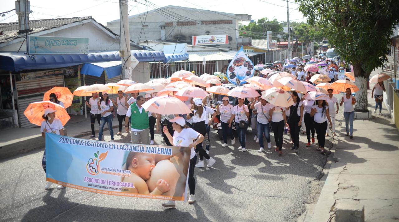 El ICBF apoyó la marcha de madres gestantes.