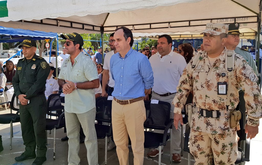 El comandante de la Regional número 8 de la Policía, general Hernán Bustamante; el Alcalde Alejandro Char y el secretario del Interior de la Gobernación, Guillermo Polo.