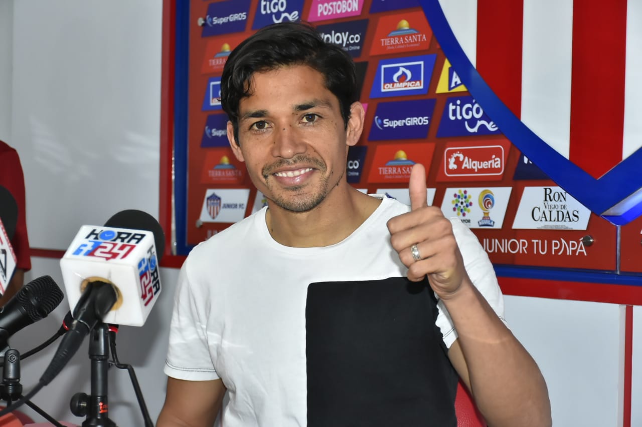 El jugador se pondrá a las órdenes del técnico Luis Fernando Suárez.