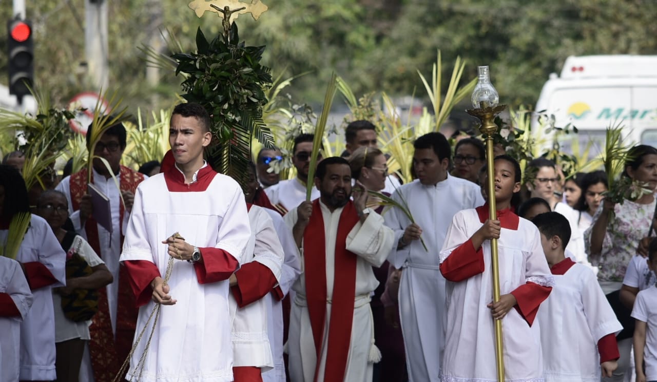 Una solemne procesión en la Catedral dio inicio en Barranquilla a la Semana Santa.
