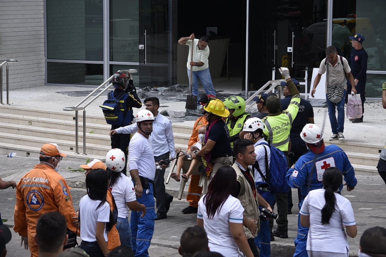 Imagen general de la evacuación en la Clínica La Merced.