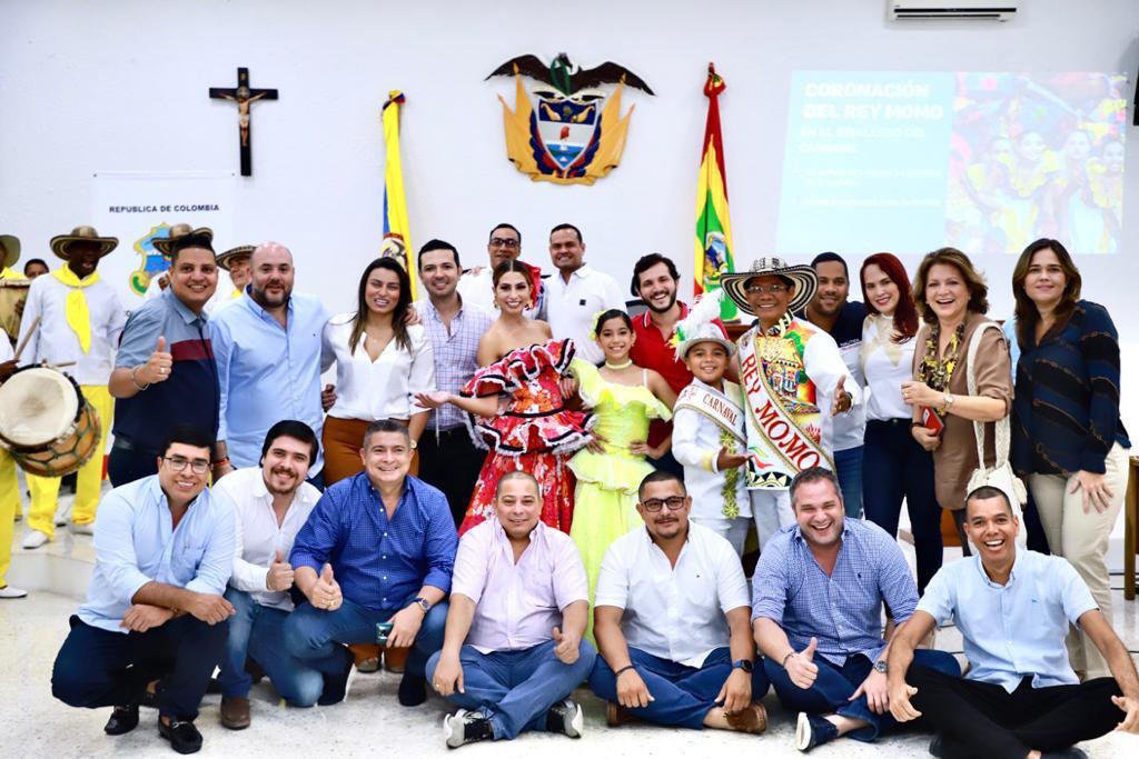 La Reina con los concejales de Barranquilla.