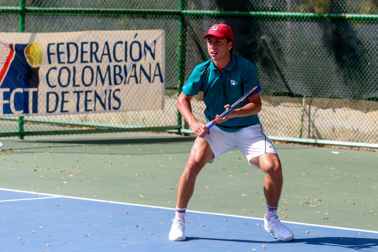 El brasileño Pedro Biscardin, siembra uno del torneo. 