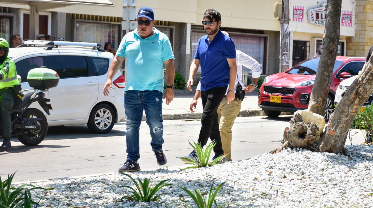 El gerente de la ADI, Alberto Salah y el Alcalde de Barranquilla, Jaime Pumarejo.