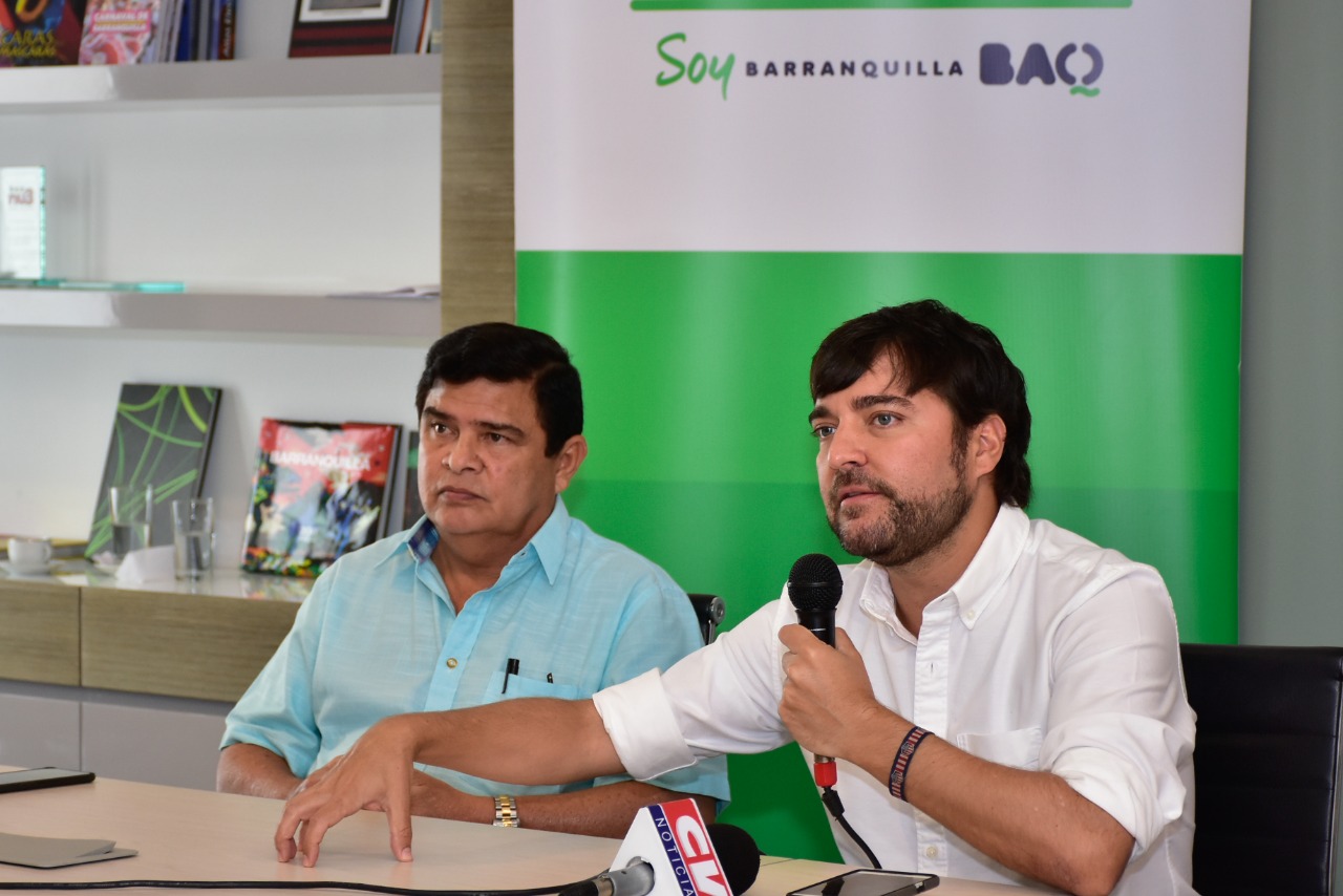 El secretario de Obras Públicas, Rafael Lafont y el Alcalde de Barranquilla, Jaime Pumarejo.