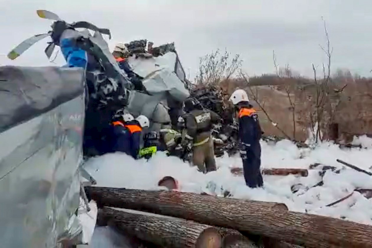El avión, que transportaba a un grupo de paracaidistas, se estrelló en la región de Menzelinsky, al este de Tatarstán.