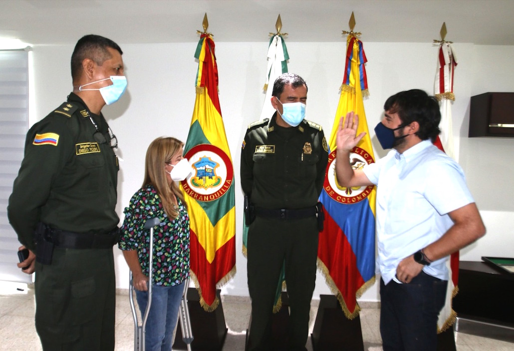 La Gobernadora Elsa Noguera y el Alcalde Jaime Pumarejo, con altos mandos de la Policía Nacional.