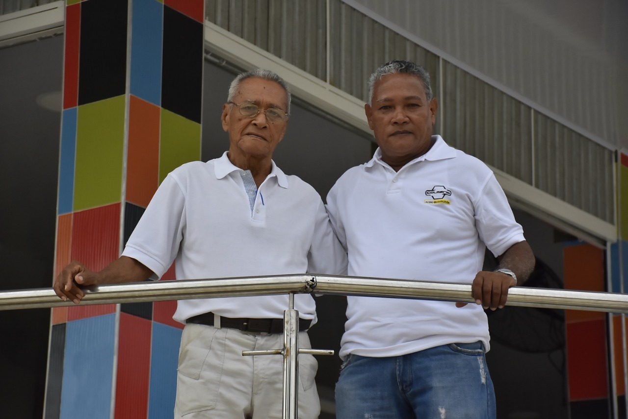 Argel Noriega y su hijo José Argel Noriega, asesinado este miércoles en Barranquilla.