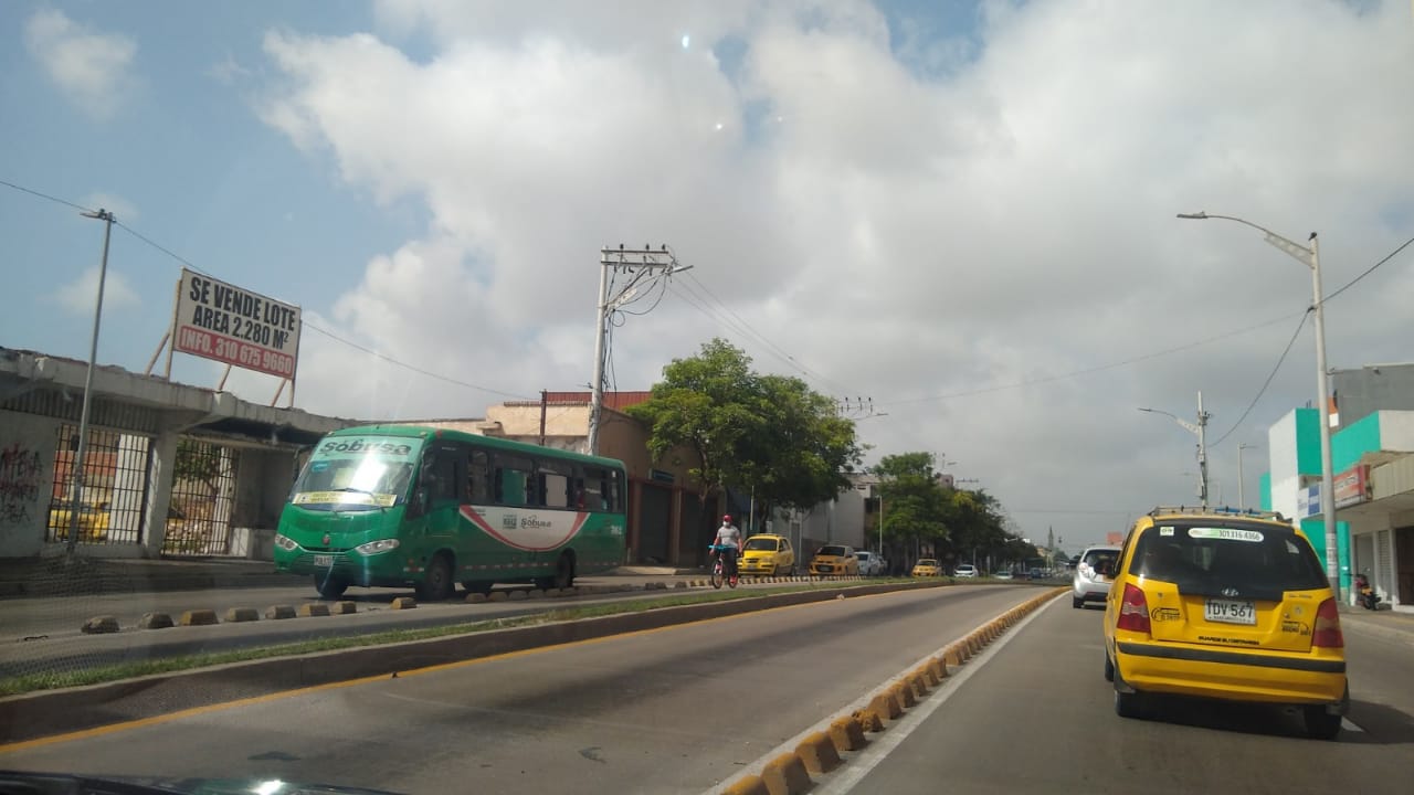 Bus de Sobusa sobre la calle Murillo. 
