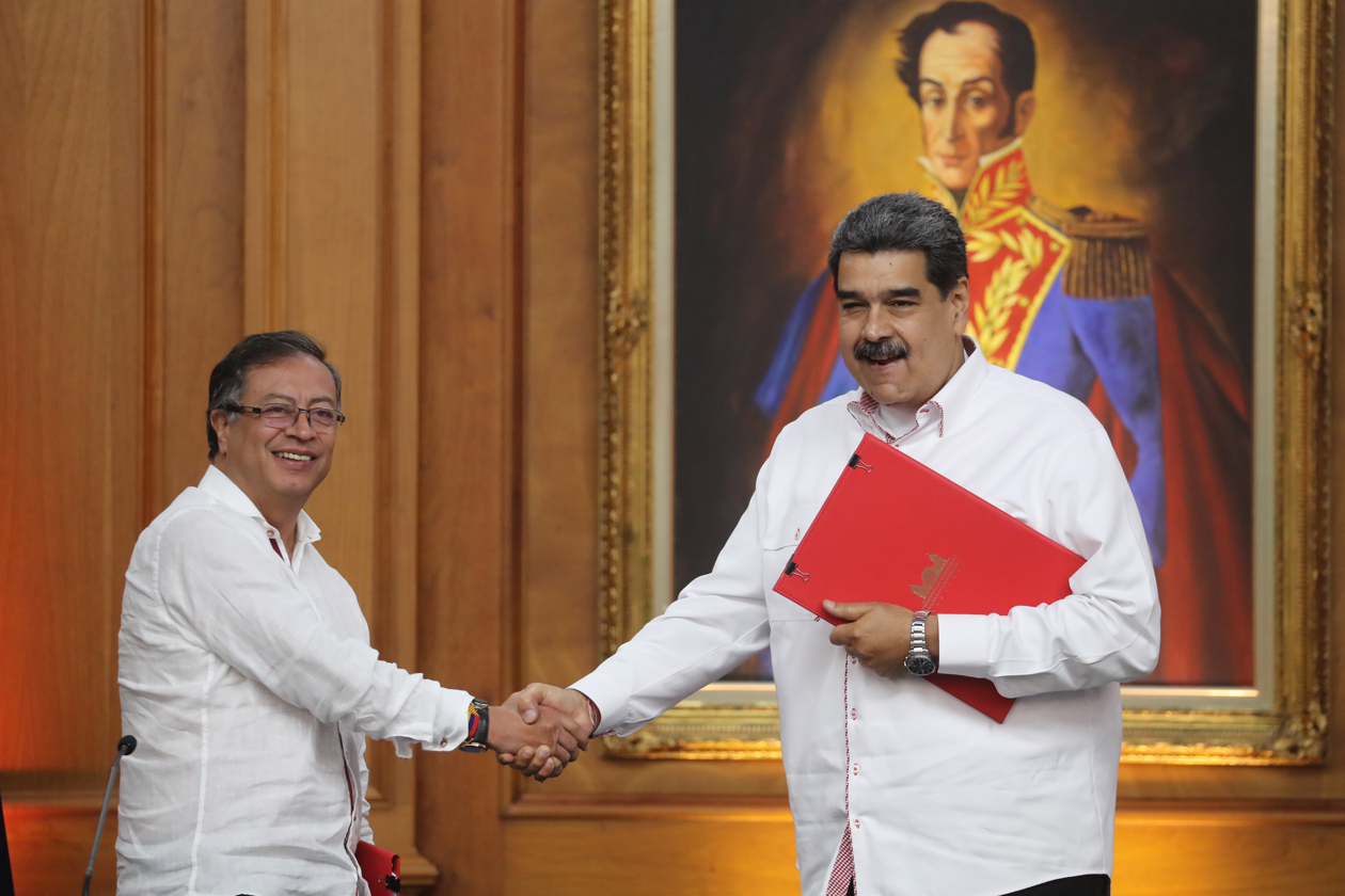 Gustavo Petro y Nicolás Maduro.