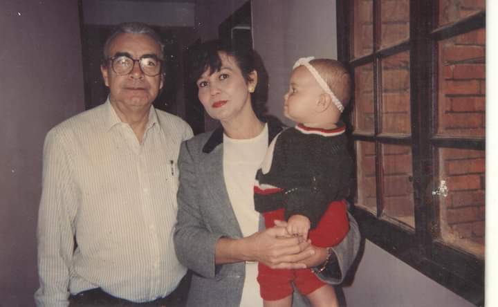 Julio César Fonseca y Ana Leonor Melchor, con Julieth de niña.
