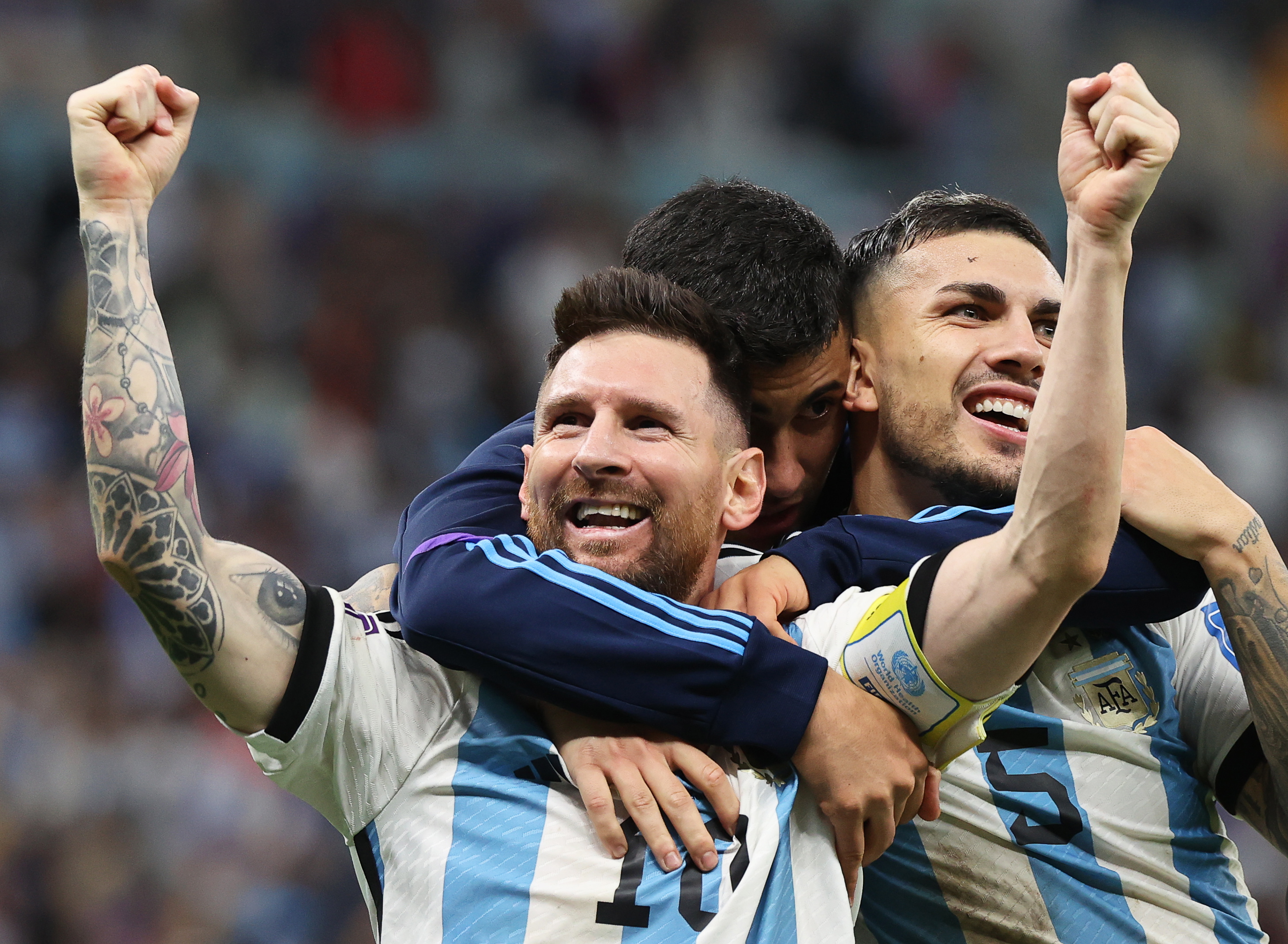Lionel Messi festeja tras el paso de Argentina a semifinales.