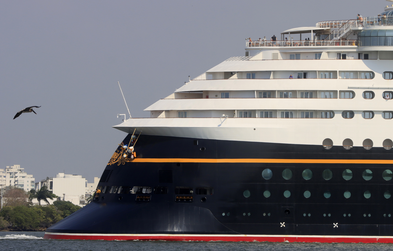 El crucero Disney Wonder de la compañía Disney Cruise Line.
