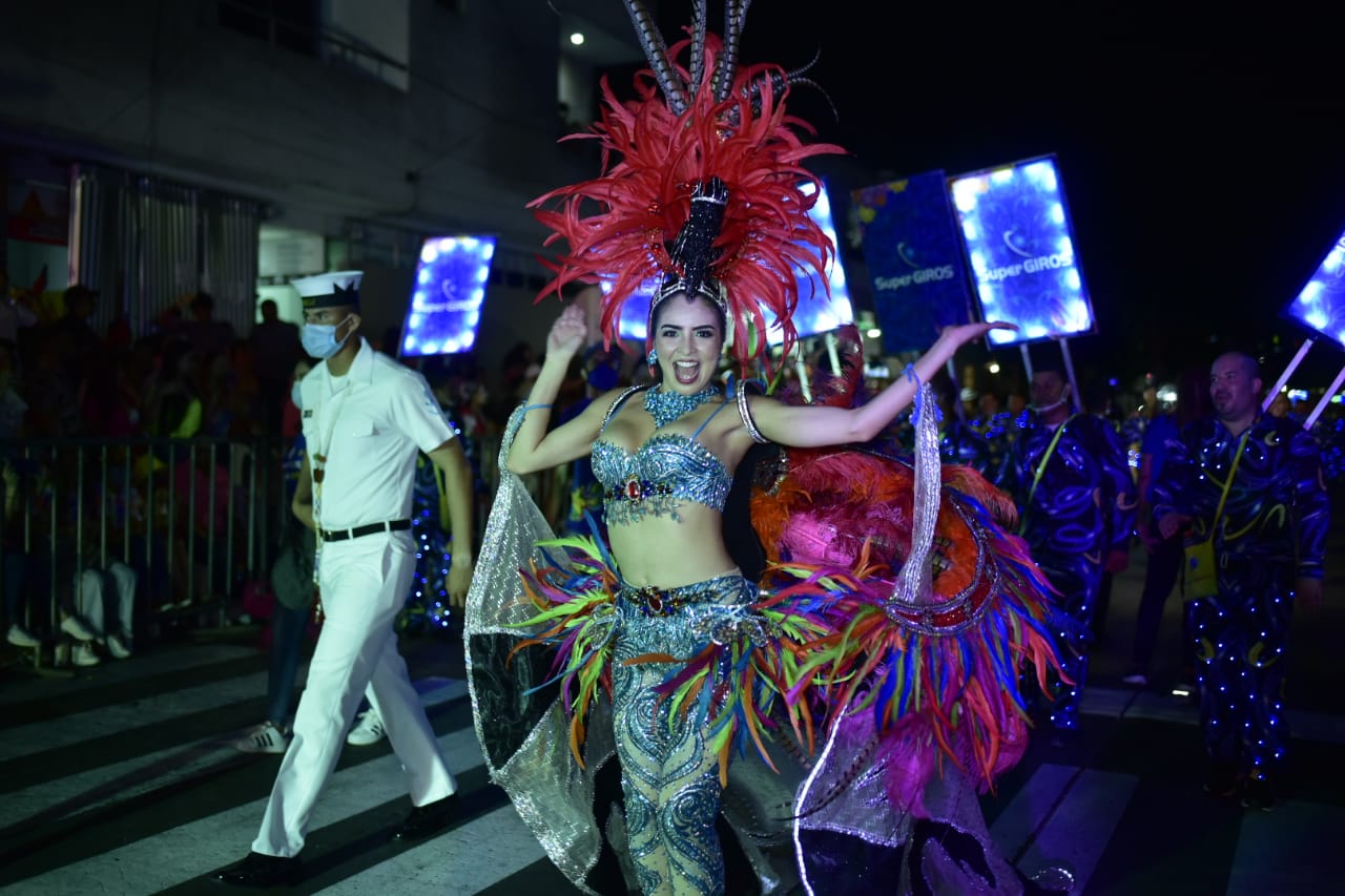 Paula Sarmiento, Reina del Carnaval de la 44.