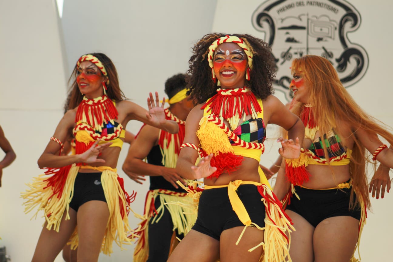 Fiesta de Danzas y Cumbias.
