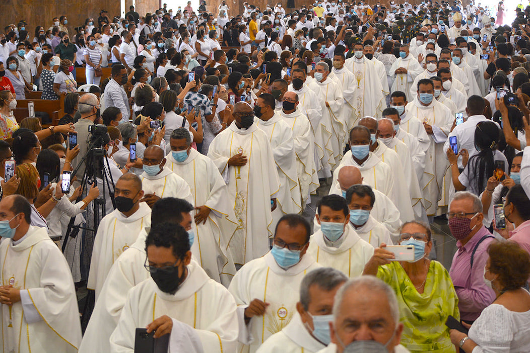 Participación del clero en la Catedral Metropolitana de Barranquilla.