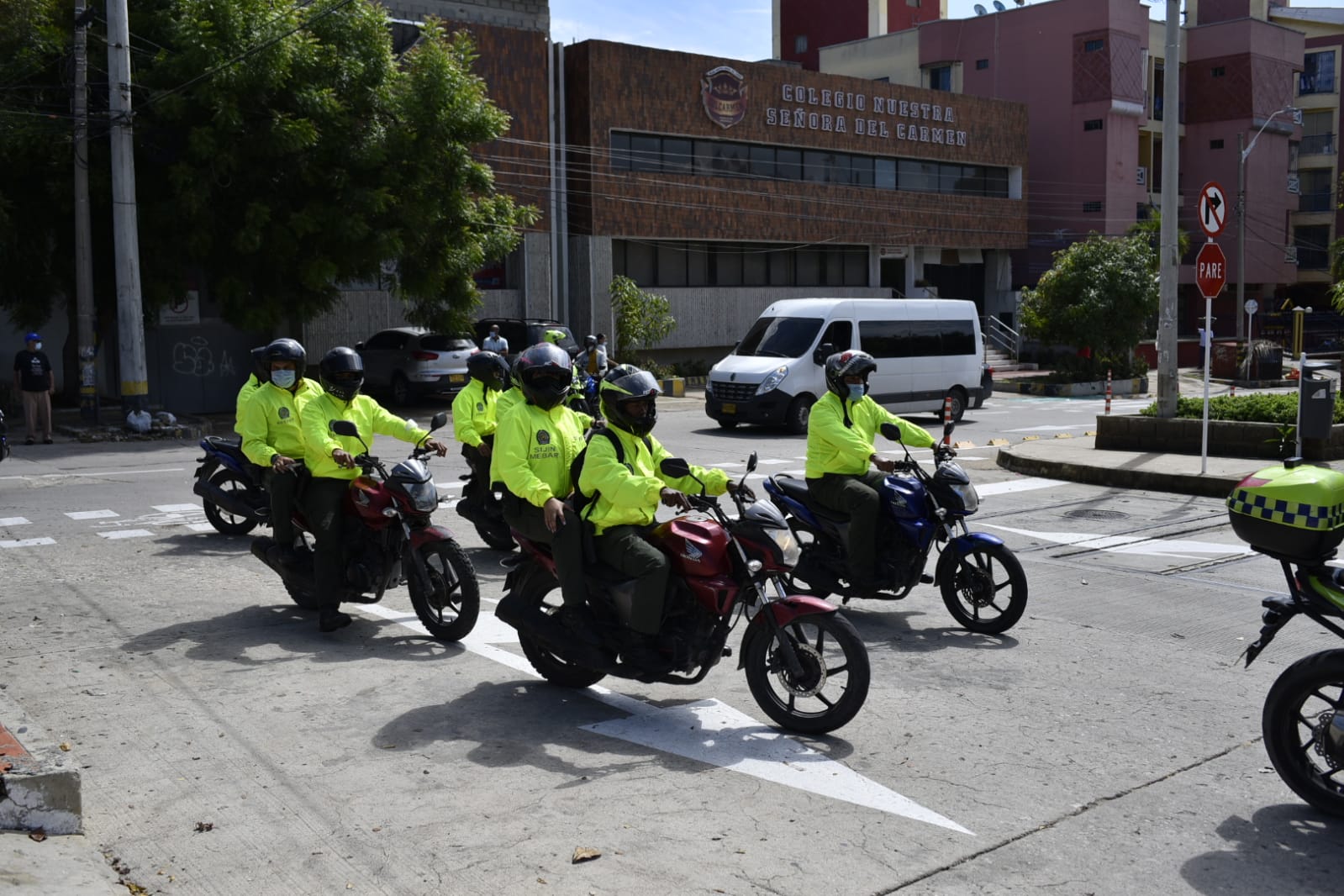 Policías acompañando el sepelio de Naudin Córdoba Mena
