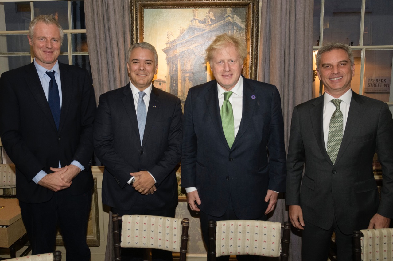 En  Londres, el President Iván Duque  y el Ministro Carlos E. Correa se reunieron con el Primer Ministro BorisJohnson  y el ministro de Ambiente  Zac Goldsmith.