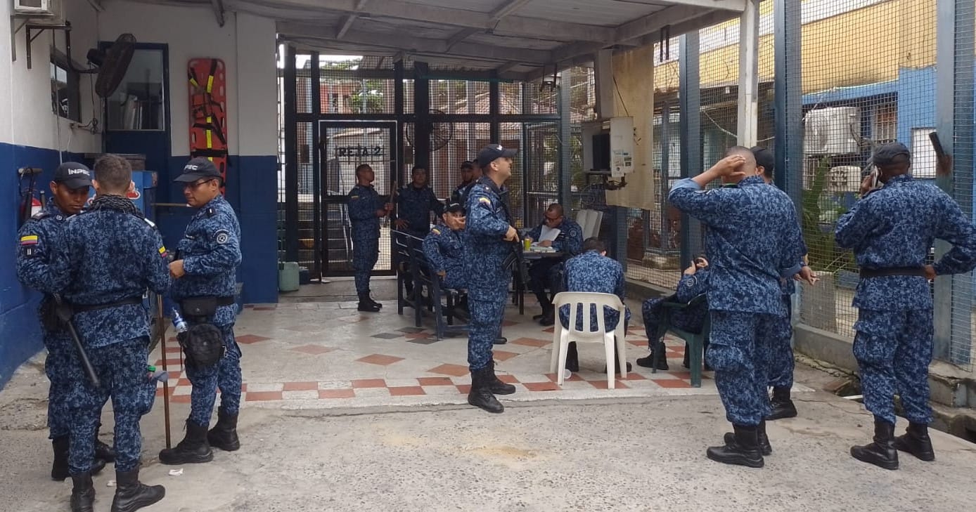 El personal de guardianes de la Cárcel Nacional Modelo de Barranquilla