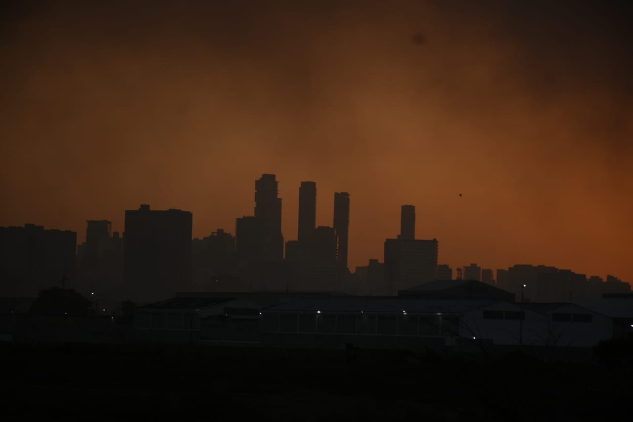 Las quemas volvieron al parque Isla Salamanca y el humo invadió a Barranquilla