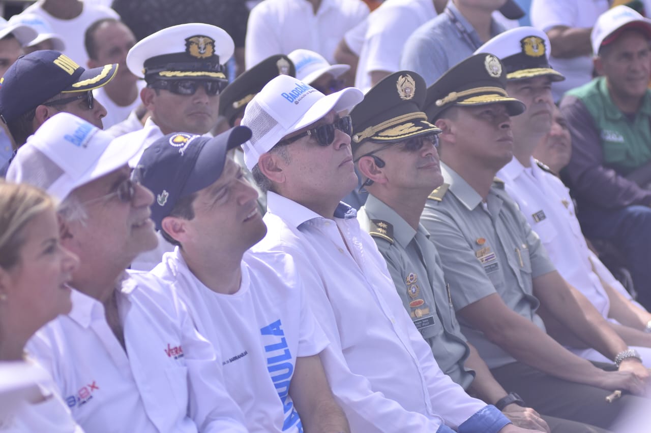 Invitados especiales, entre ellos el General Jorge Urquijo, comandante de la Policía Metropolitana; y Mauricio Gómez, Senador de la República. 