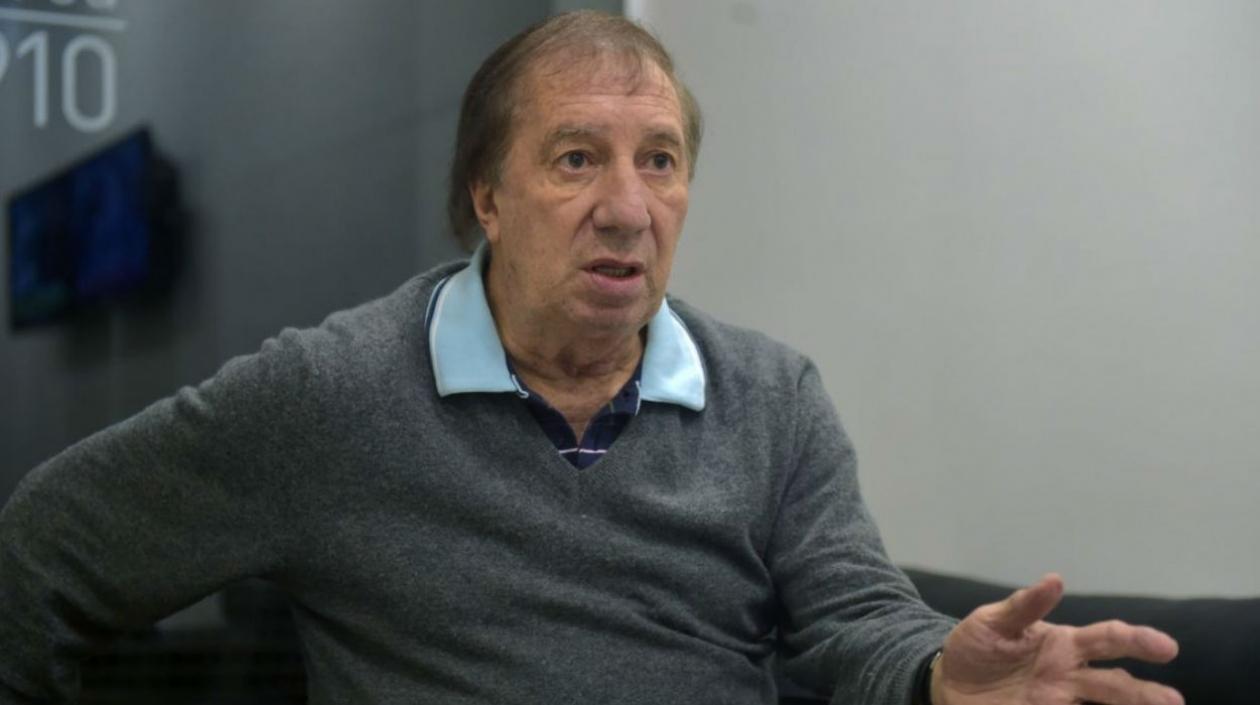 Carlos Bilardo, técnico argentino.
