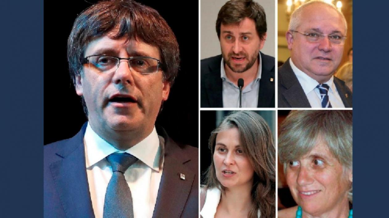 Carles Puigdemont, Antoni Comín, Clara Ponsatí, Lluís Puig y Meritxell Serret se entregaron a la justicia.