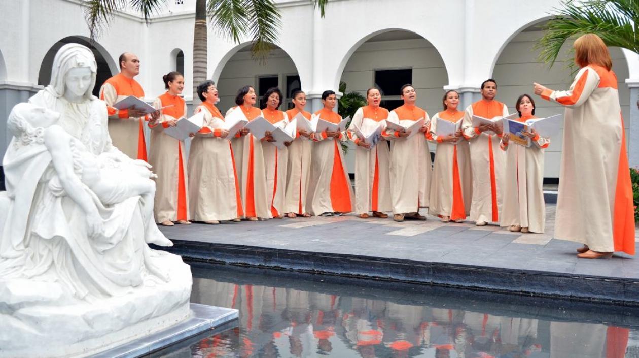 La Comisión de Música Sacra de la Arquidiócesis de Barranquilla.