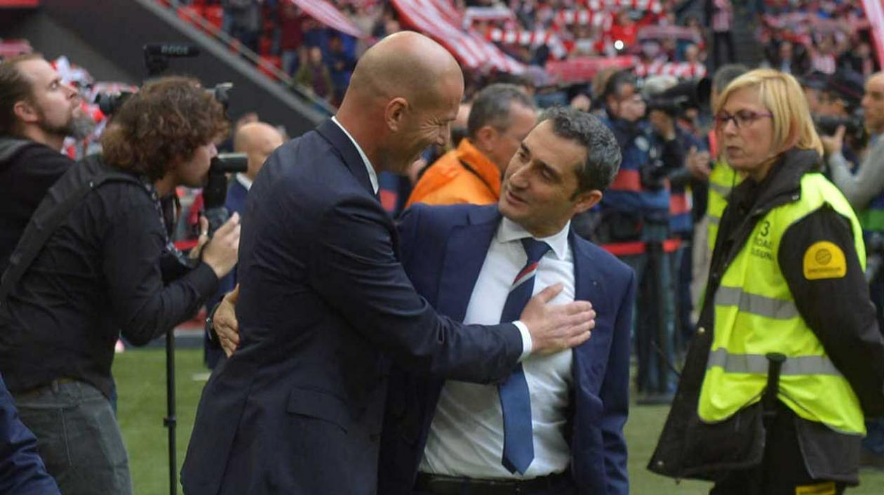 Zinedine Zidane y Ernesto Valverde. 