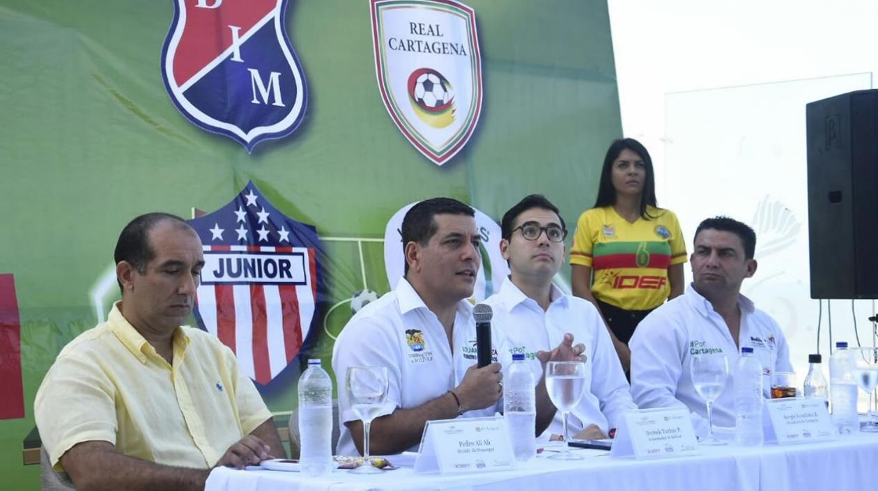 Pedro Alí, alcalde de Magangué; Dumek Turbay, Gobernador del Bolívar; Sergio Londoño, Alcalde (e) de Cartagena y Amín Díaz director del Ider.