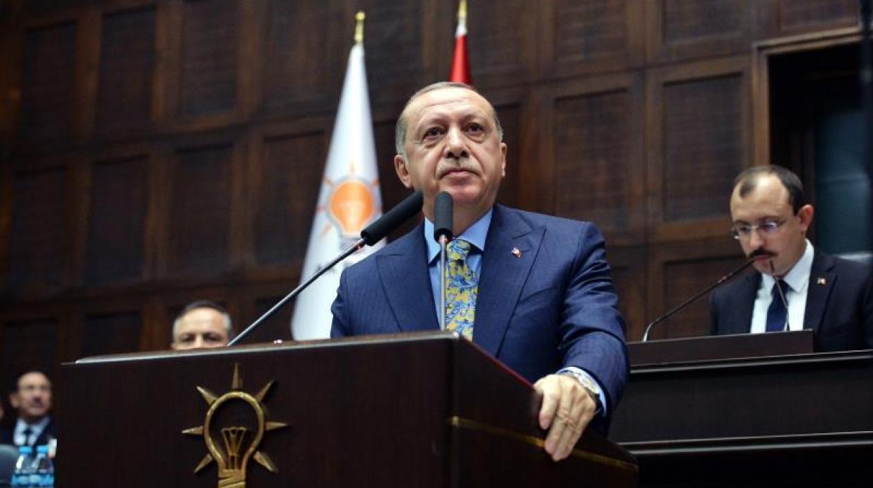 El presidente de Turquía, Recep Tayyip Erdogan, pronuncia su discurso en el Parlamento, en Ankara, Turquía.
