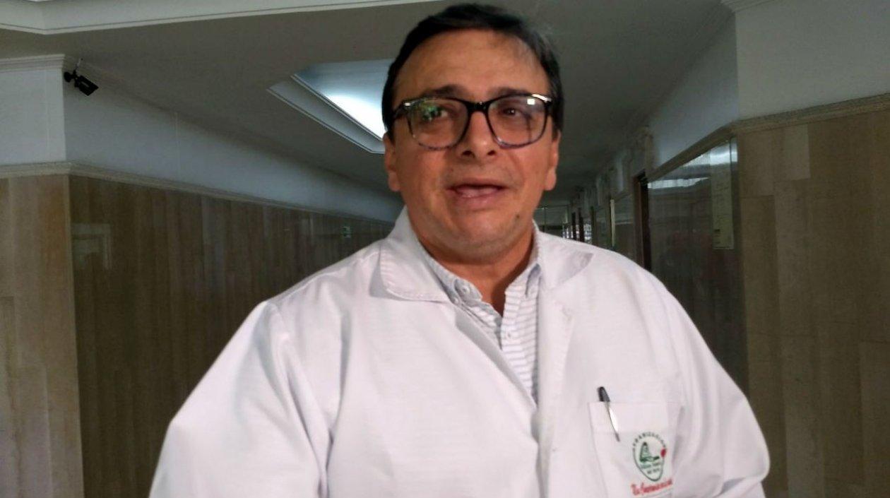 José Jaraba Sierra, médico internista jefe del servicio de medicina crítica de la Clínica General del Norte.