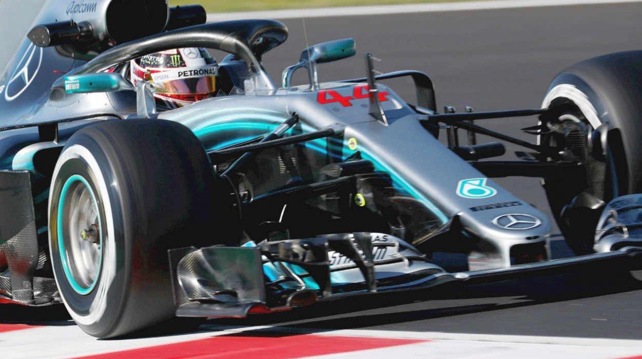 Lewis Hamilton en su monoplaza. 
