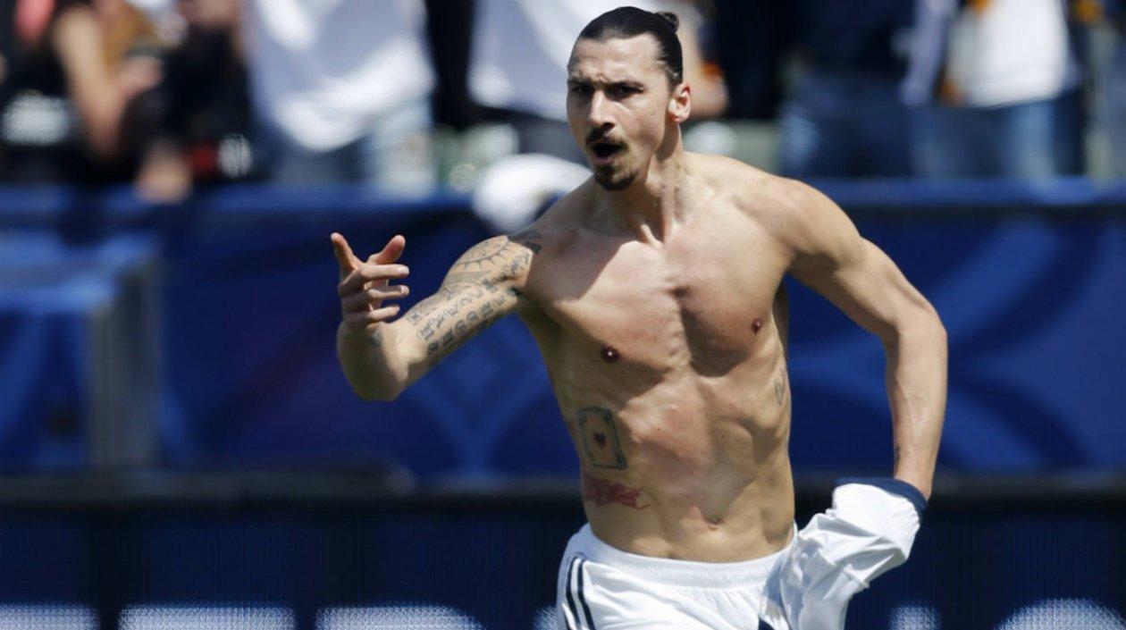 Zlatan Ibrahimovic celebra el gol del empate. 