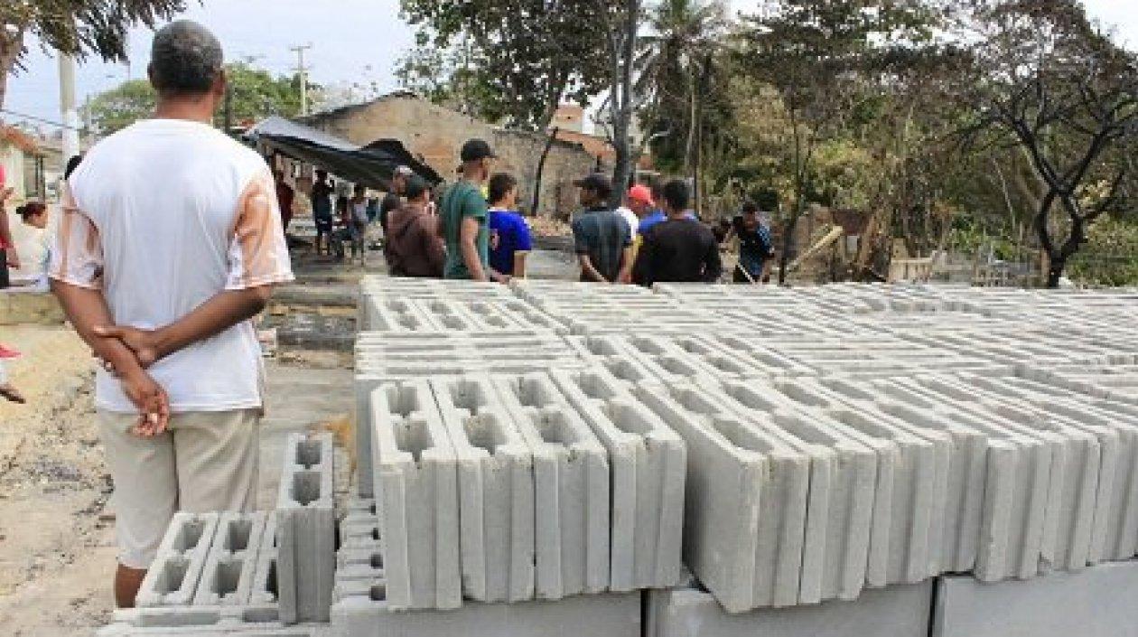 Unos 6.900 bloques fueron entregados a los damnificados para construir nuevamente las casas.