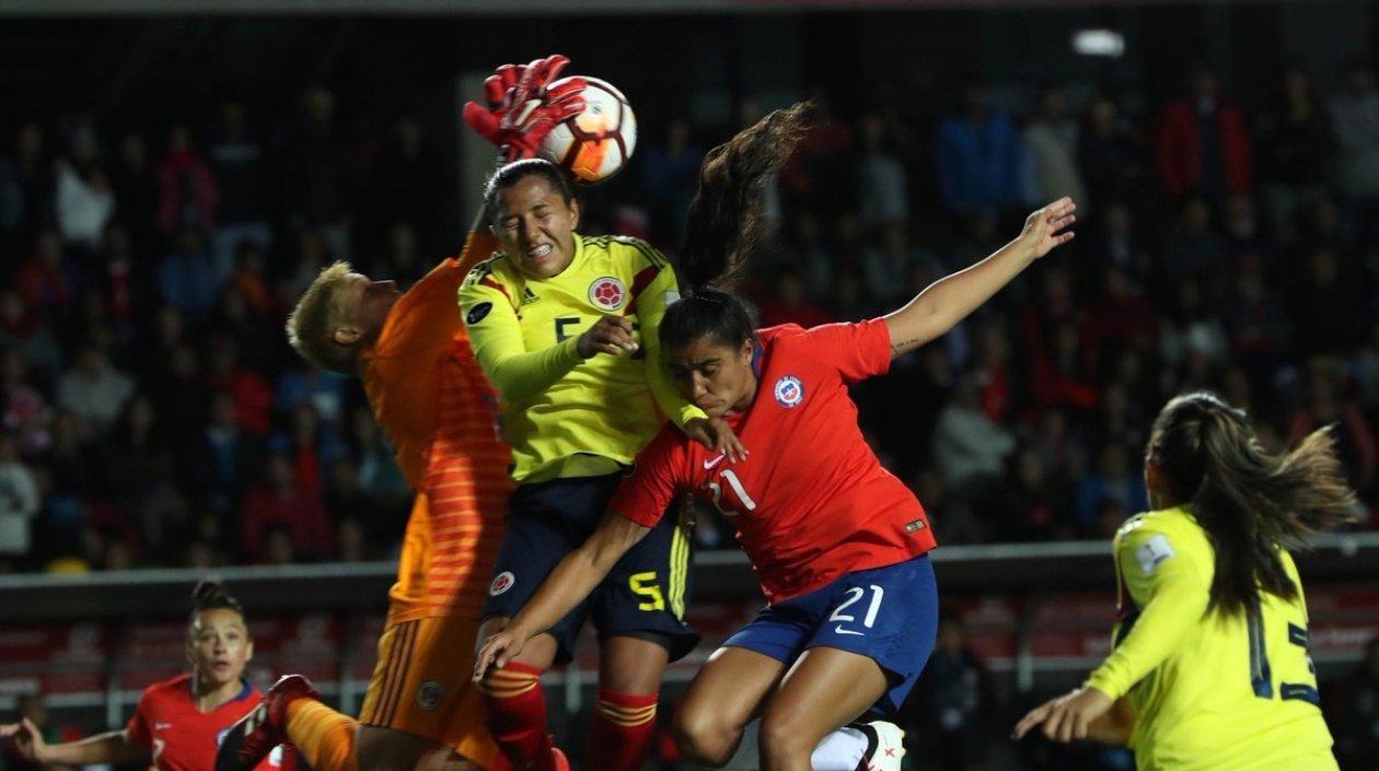  Colombia sigue líder en el Grupo A del torneo que se disputa en Chile.