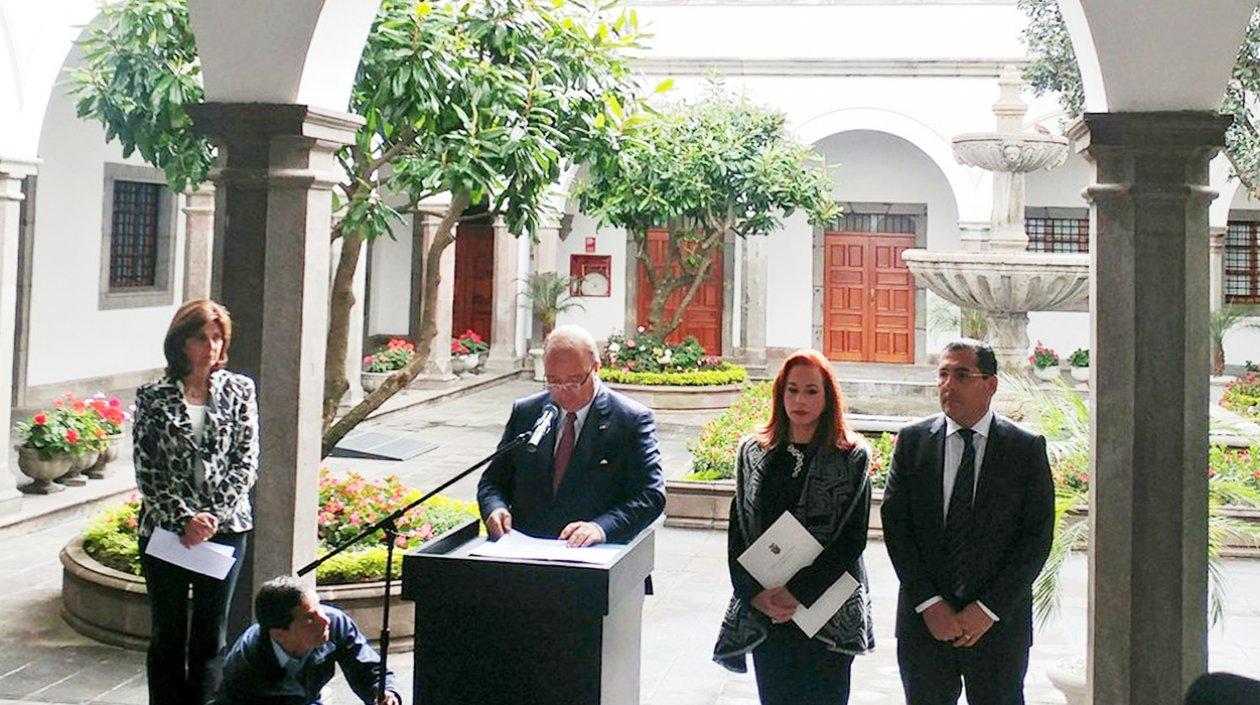 Las autoridades de Defensa y de Relaciones Exteriores de Ecuador y Colombia acordaron hoy en Quito