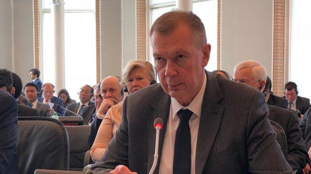El embajador de Rusia en Holanda, Alexander Shulgin.