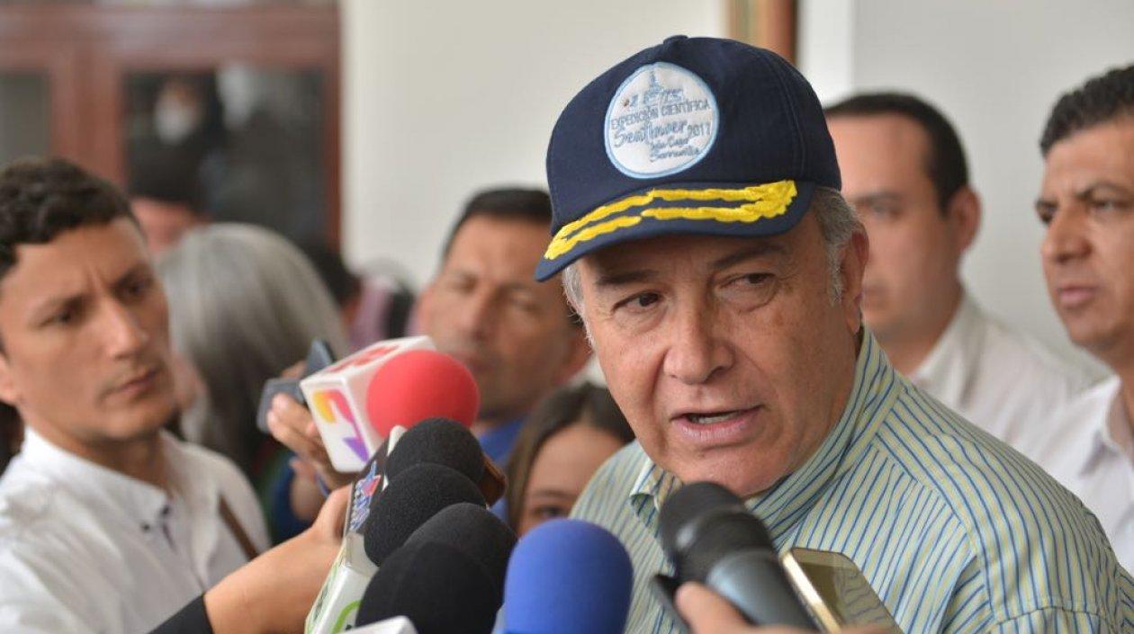 General Óscar Naranjo, vicepresidente.