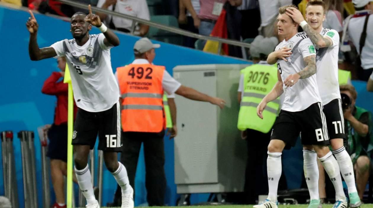 Toni Kroos celebra el tanto del triunfo alemán. 