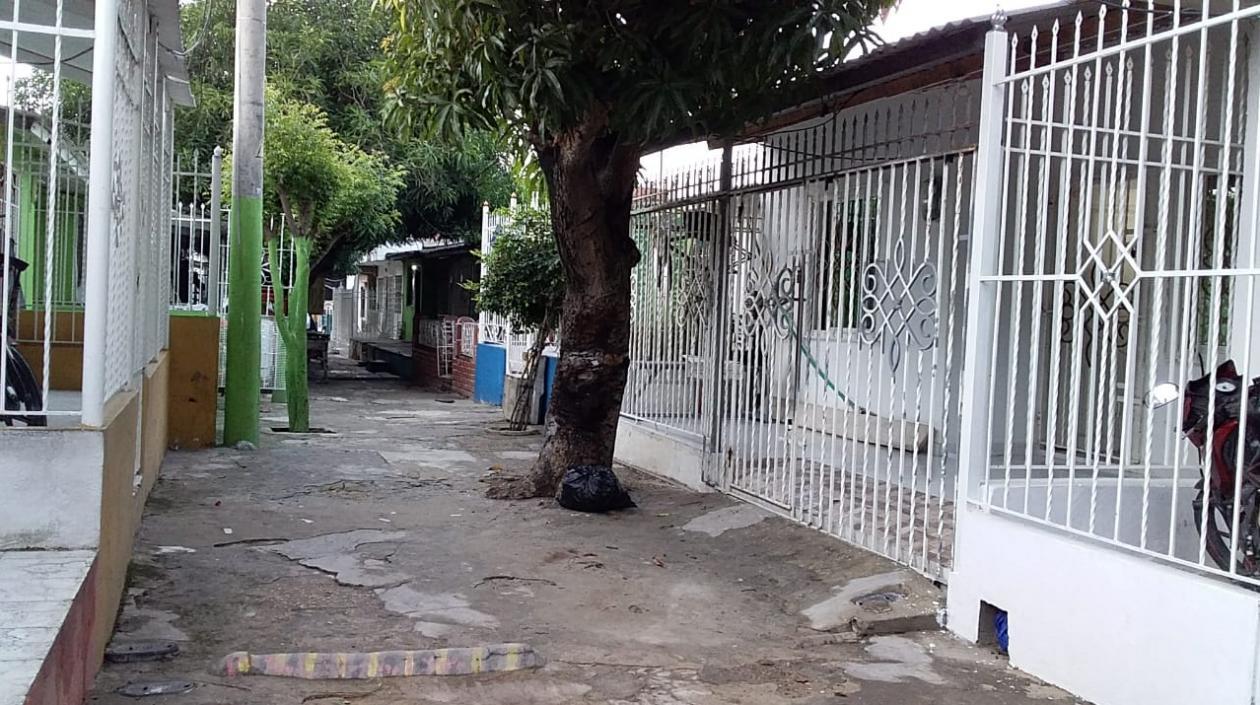En Las Moras, una vivienda lleva 7 días sin luz y Electricaribe no les da  soluciones | ZONA CERO