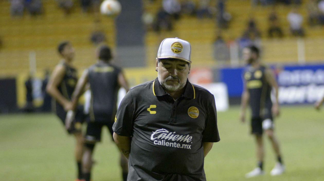Diego Maradona, técnico de los Dorados de Sinaloa.