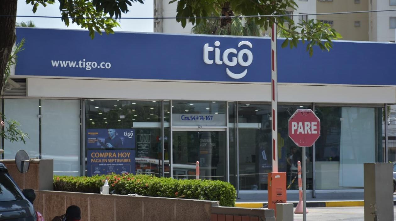 Una de las sedes de Tigo, en Barranquilla.