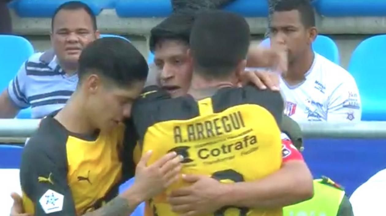 Jugadores del DIM celebrando el gol del empate de Germán Ezequiel Cano.