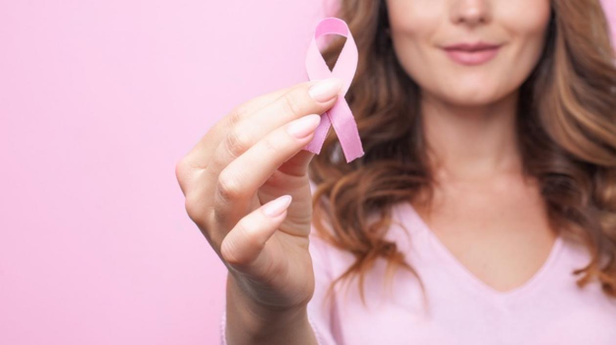Es fundamental masificar el autoexamen y la mamografía.