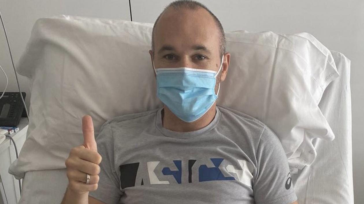 Andrés Iniesta, tras su operación. 