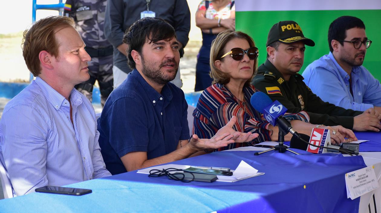 La Ministra de Justicia y del Derecho, Margarita Cabello Blanco y el Alcalde de Barranquilla Jaime Pumarejo
