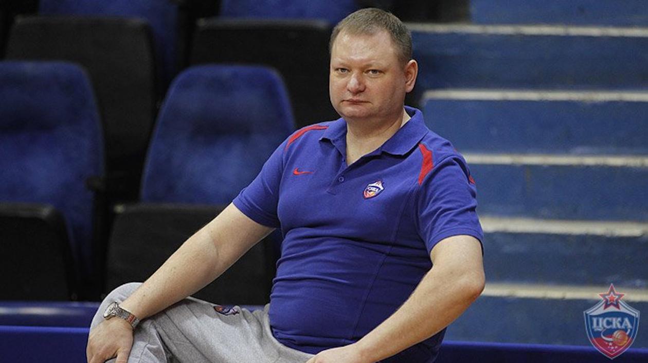 El médico del CSKA Moscú, Roman Abzhelilov.